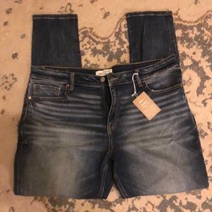 NWT BKE 34x31 1/2 Skinny Jeans